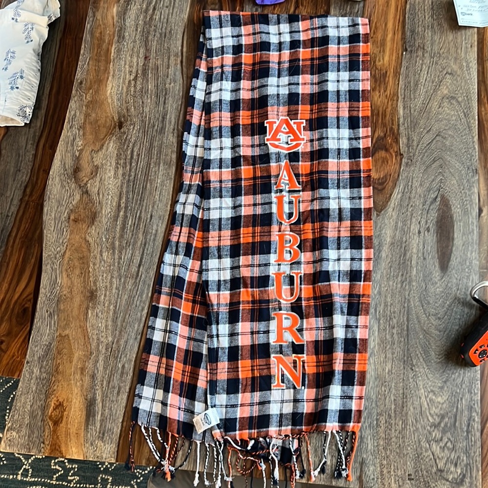 Auburn Scarf